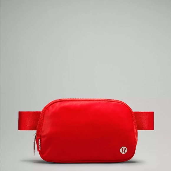 Lululemon Everywhere Belt Bag 1L- Hot Heat - Picture 2 of 6